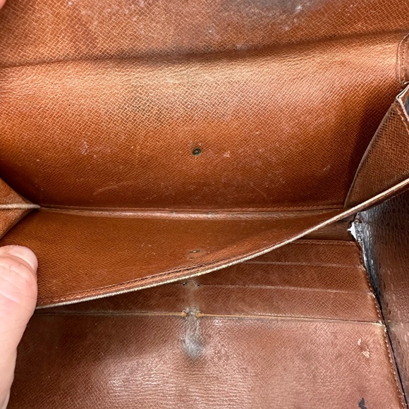 LV well loved Sarah wallet - Picture 6 of 6